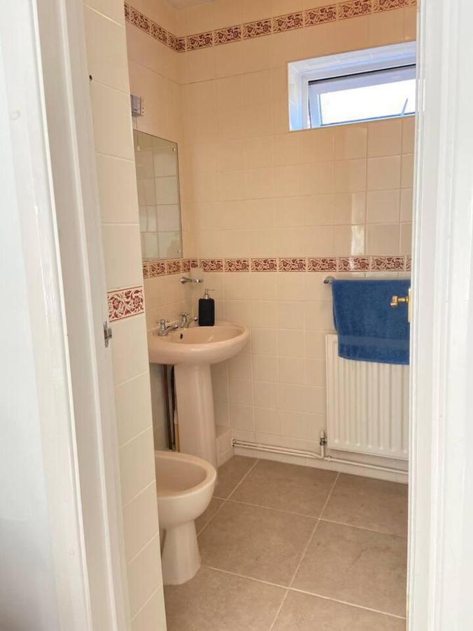 2 Bed Retreat With Amazing Sea Views In *