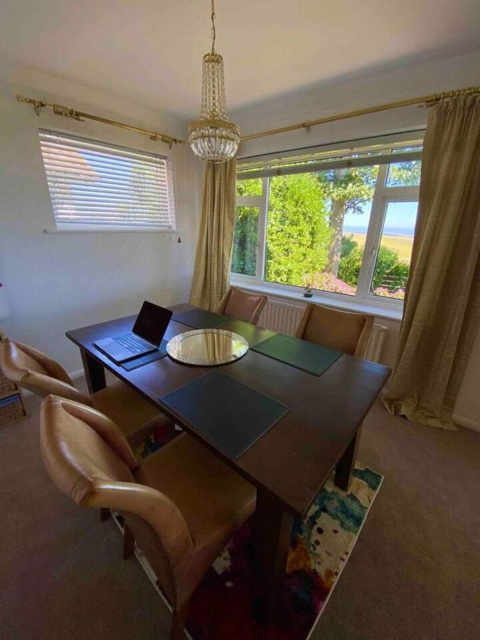 2 Bed Retreat With Amazing Sea Views In * Brighton